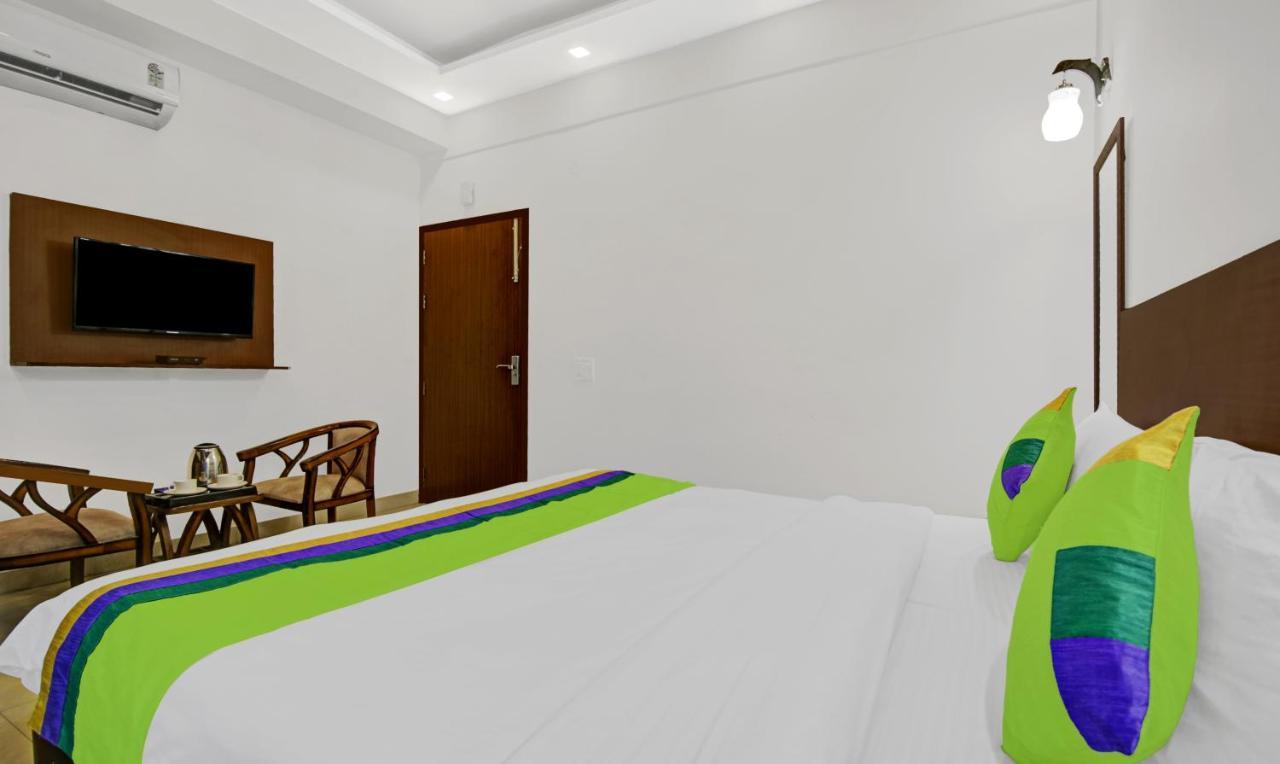 Noida Grand Churned Esterno foto